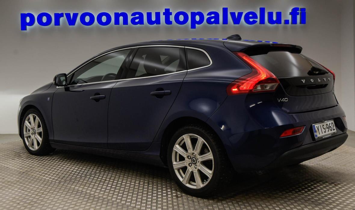 VOLVO V40 2014