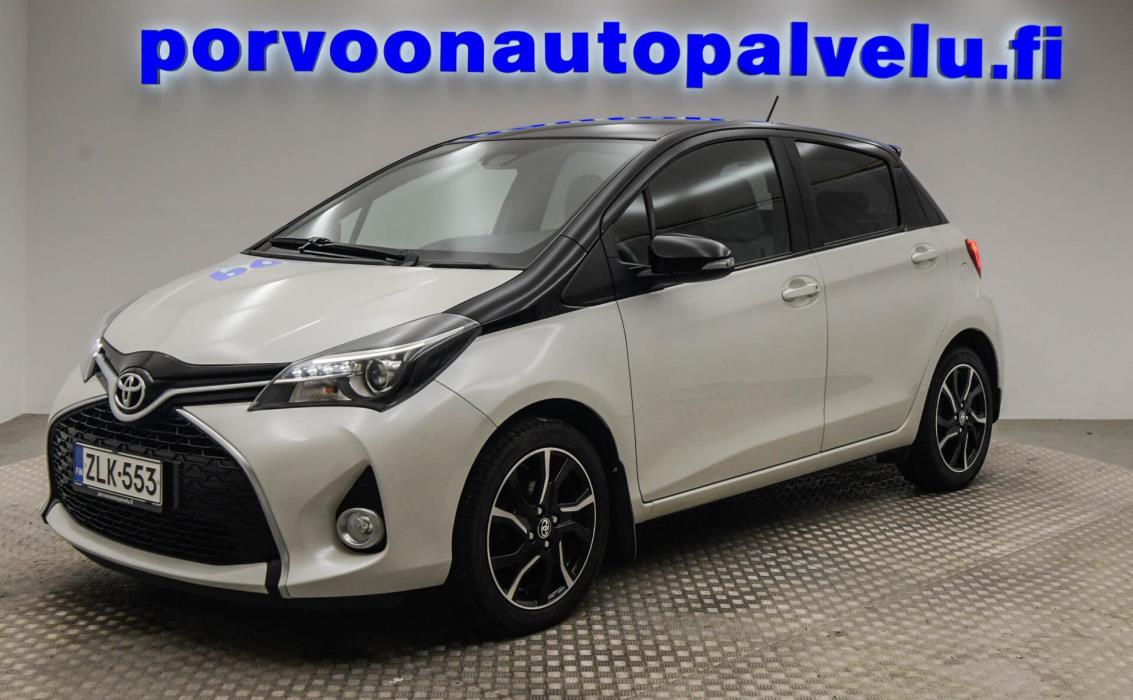 TOYOTA Yaris 2016