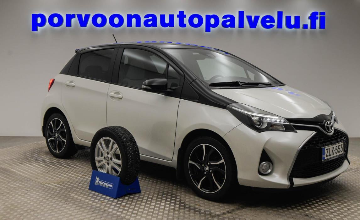 TOYOTA Yaris 2016