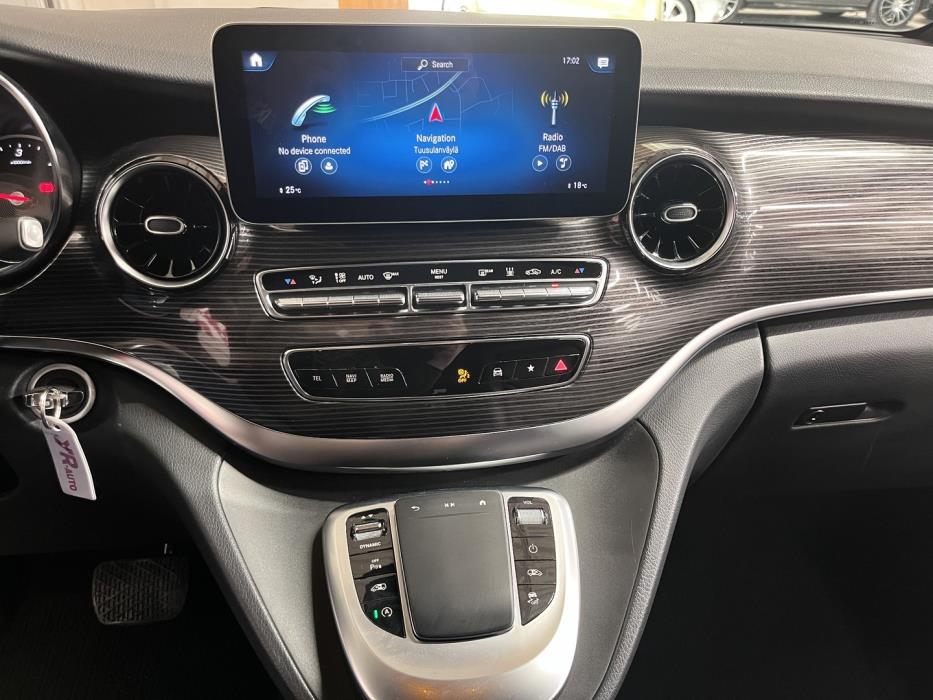 MERCEDES-BENZ V 2023