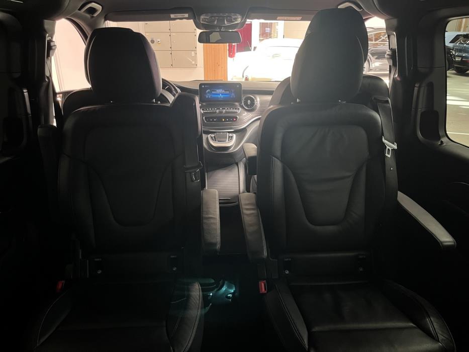 MERCEDES-BENZ V 2023