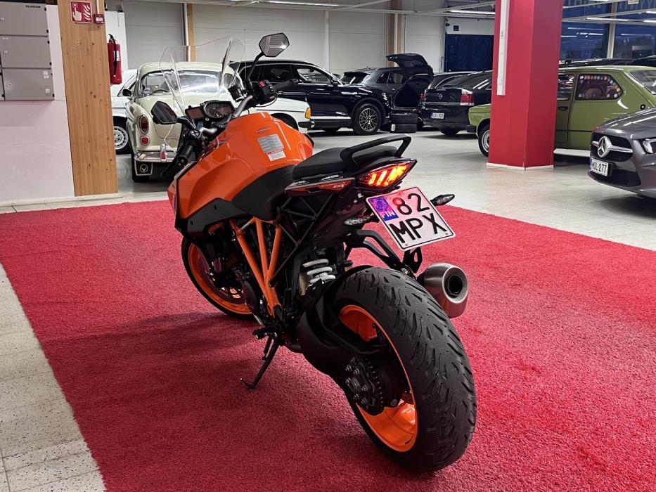 KTM 1290 2021