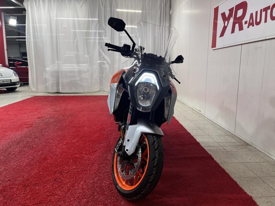 KTM 1290 2021