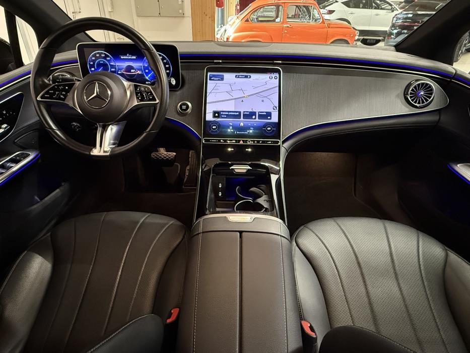 MERCEDES-BENZ EQE 2023