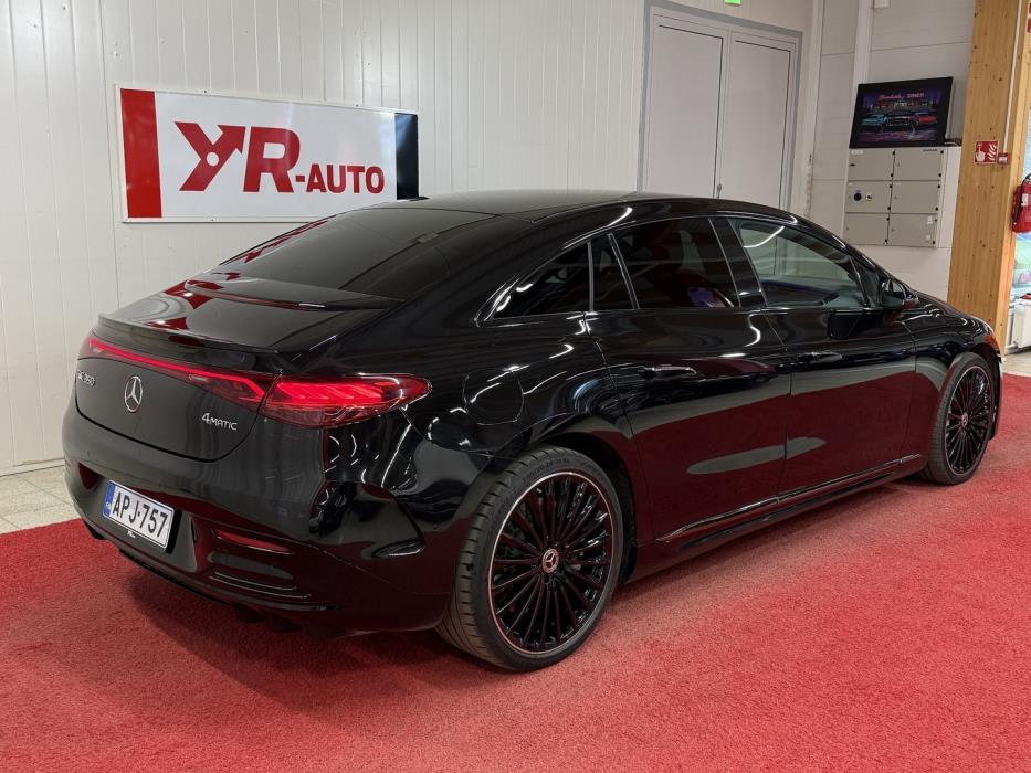 MERCEDES-BENZ EQE 2023