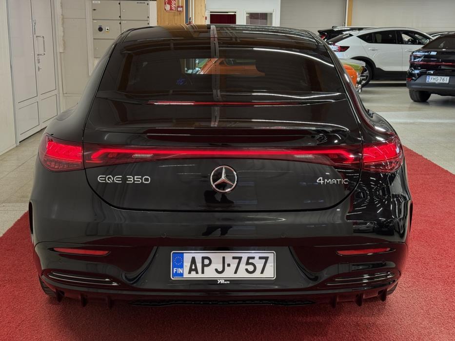 MERCEDES-BENZ EQE 2023