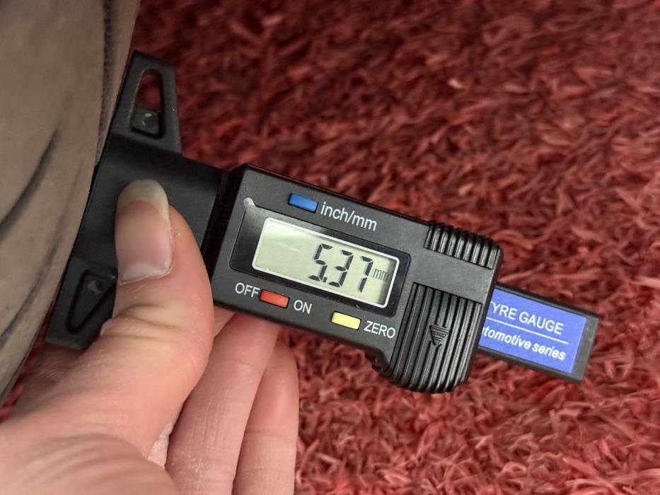 MERCEDES-BENZ EQE 2023