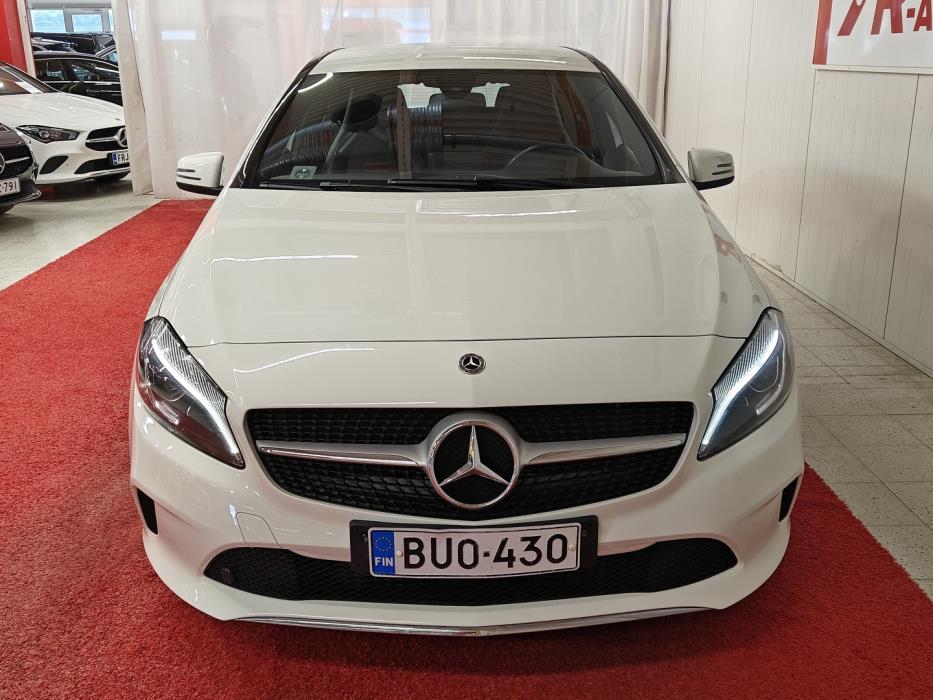 MERCEDES-BENZ A 2017