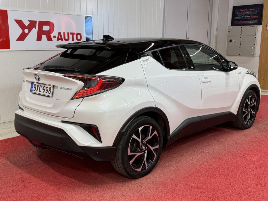 TOYOTA C-HR 2019