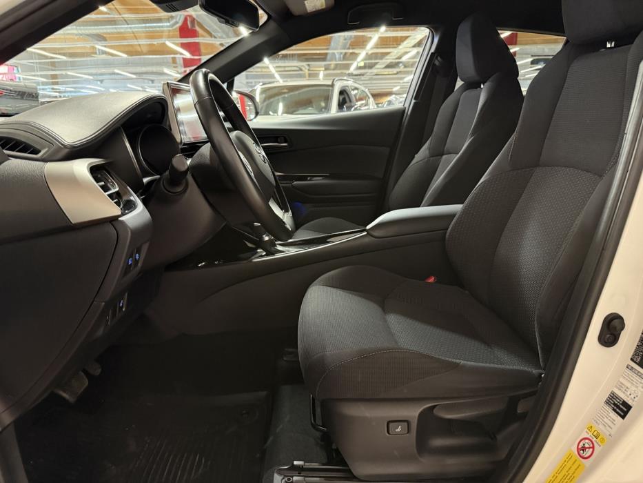 TOYOTA C-HR 2019