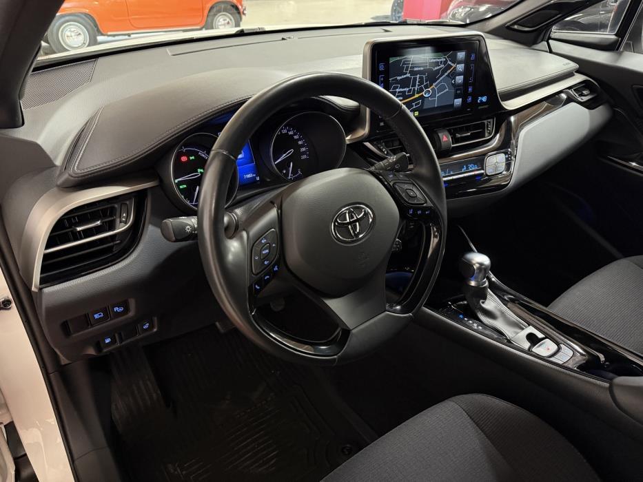 TOYOTA C-HR 2019