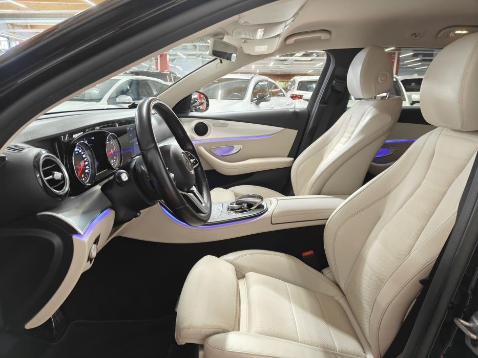 MERCEDES-BENZ E 2019