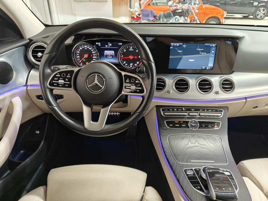 MERCEDES-BENZ E 2019