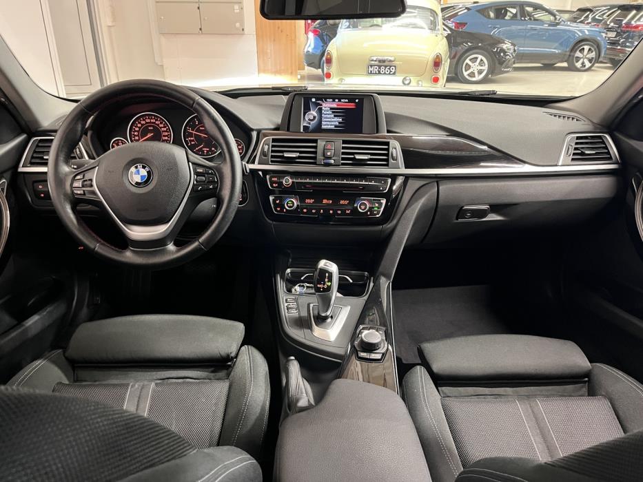 BMW 320 2016