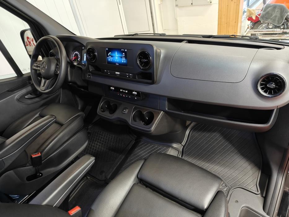 MERCEDES-BENZ Sprinter 2022