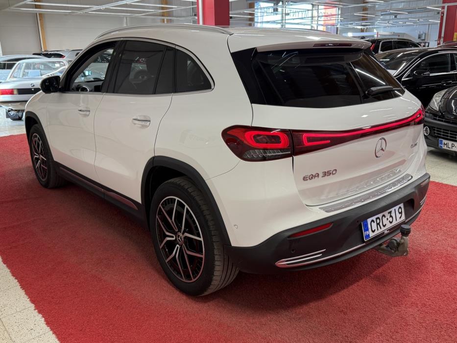 MERCEDES-BENZ EQA 2023