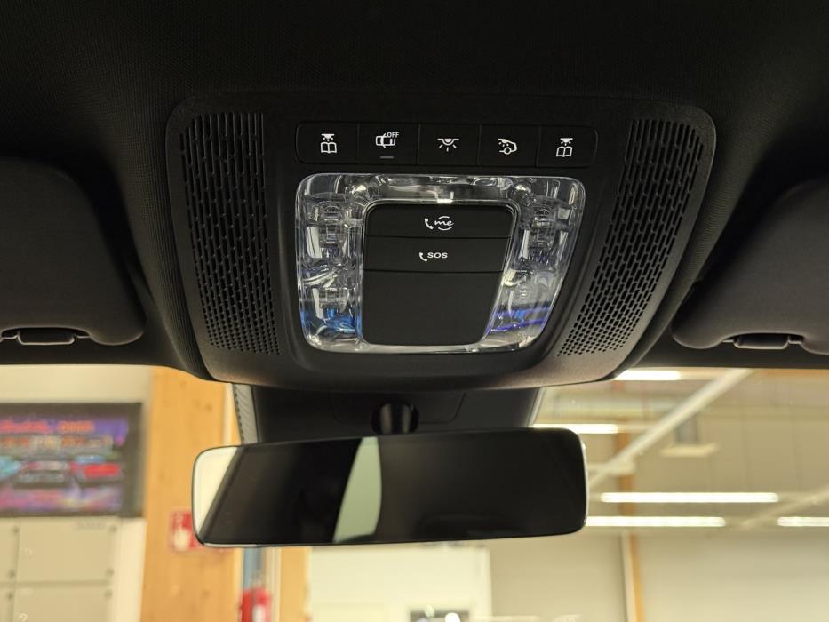 MERCEDES-BENZ CLA 2023