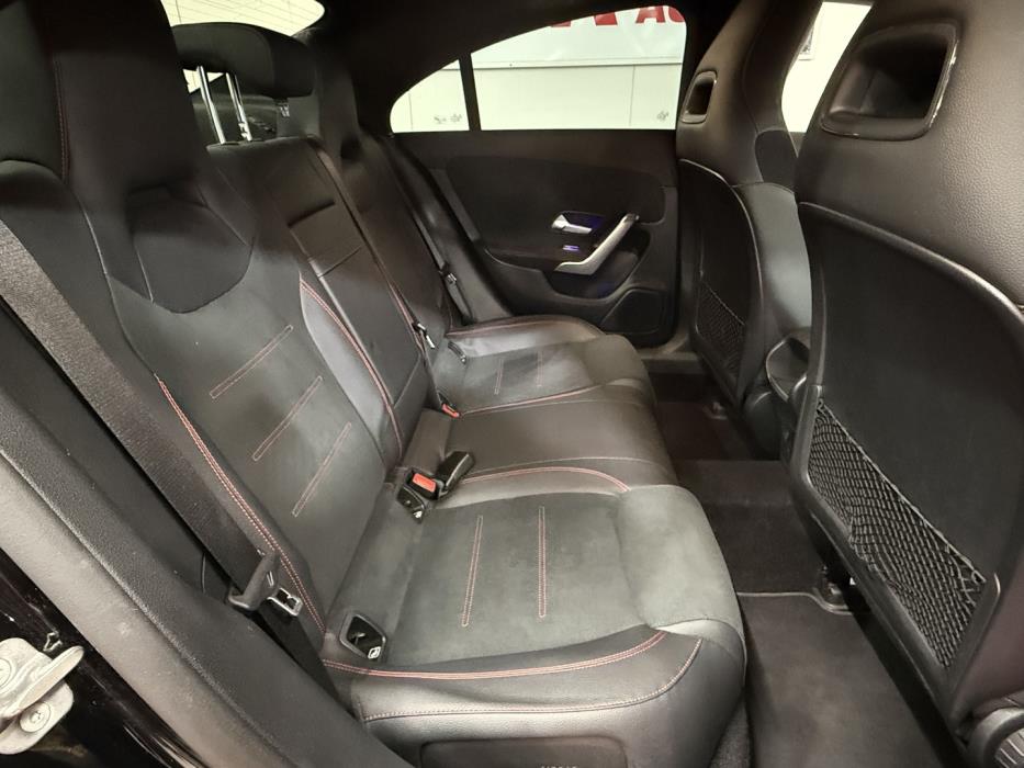 MERCEDES-BENZ CLA 2023