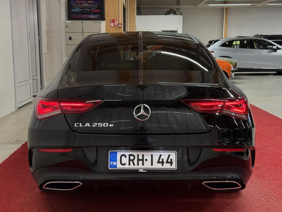 MERCEDES-BENZ CLA 2023