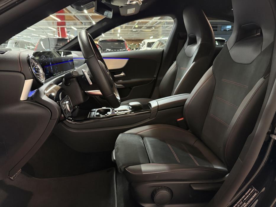 MERCEDES-BENZ CLA 2023