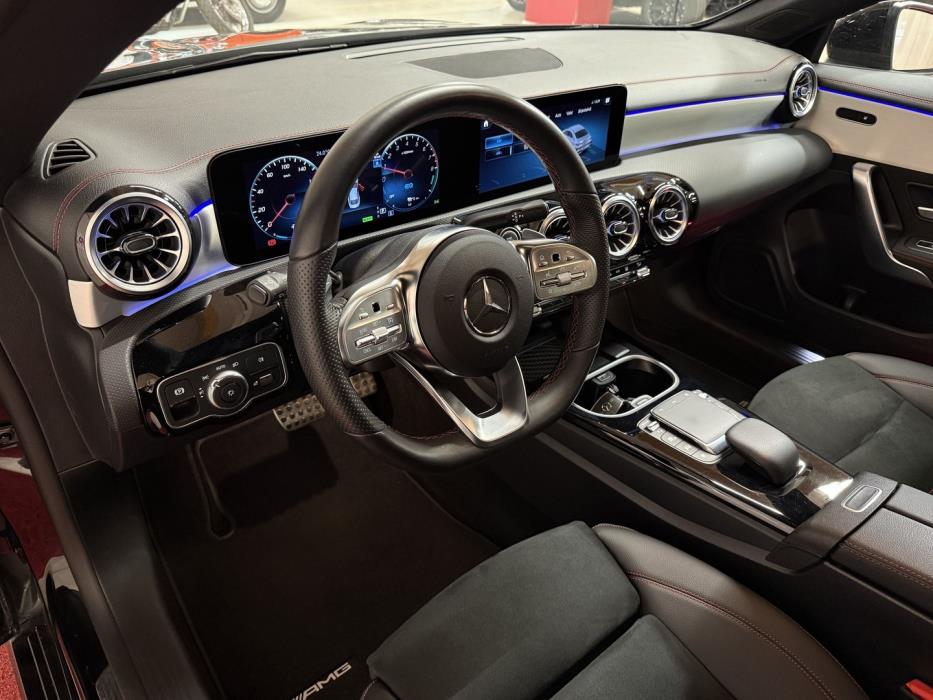 MERCEDES-BENZ CLA 2023