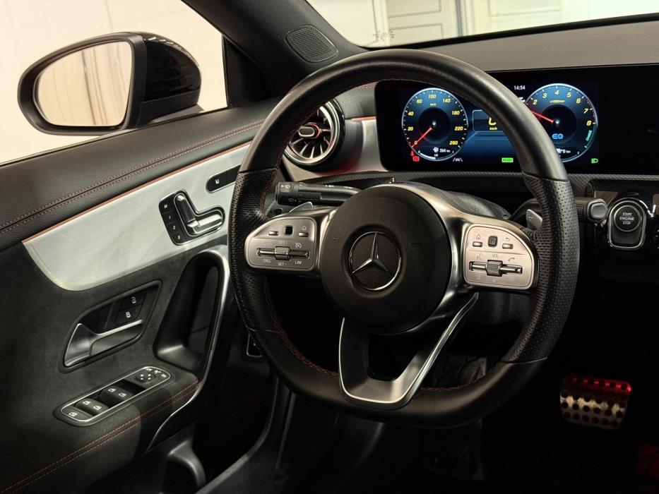 MERCEDES-BENZ CLA 2023