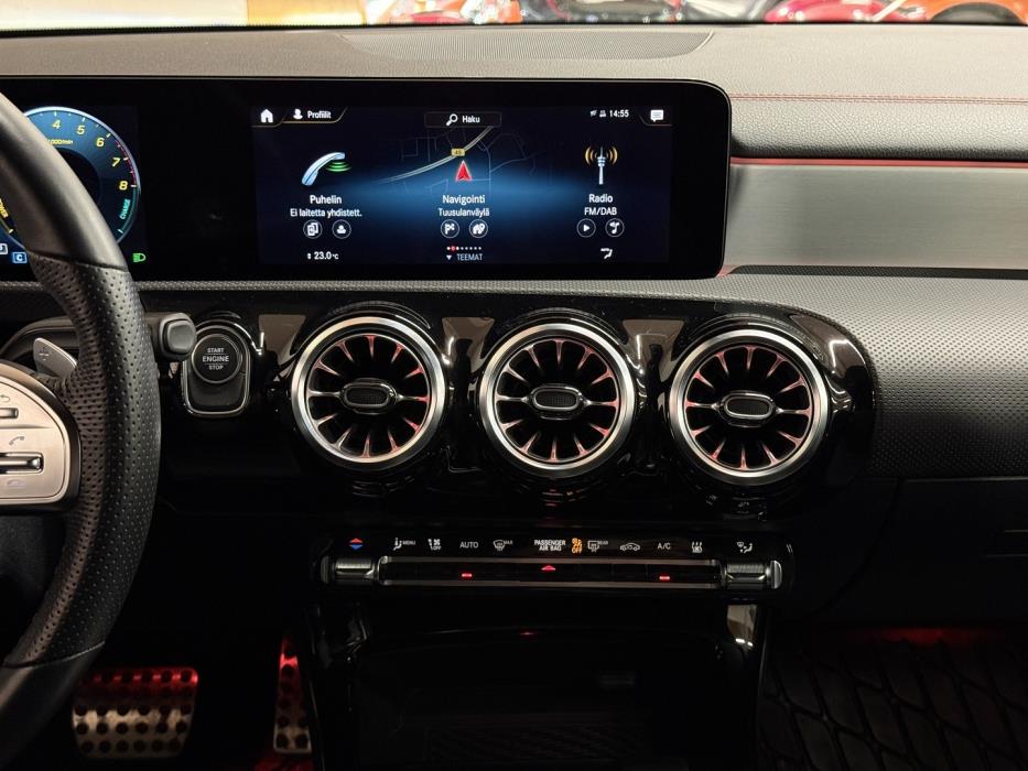 MERCEDES-BENZ CLA 2023