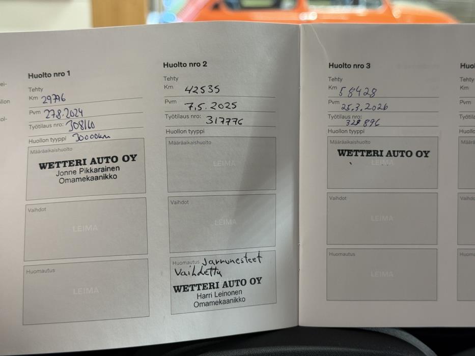 VOLVO XC40 2023