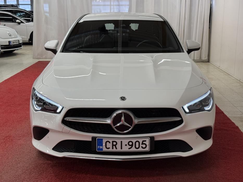 MERCEDES-BENZ CLA 2023