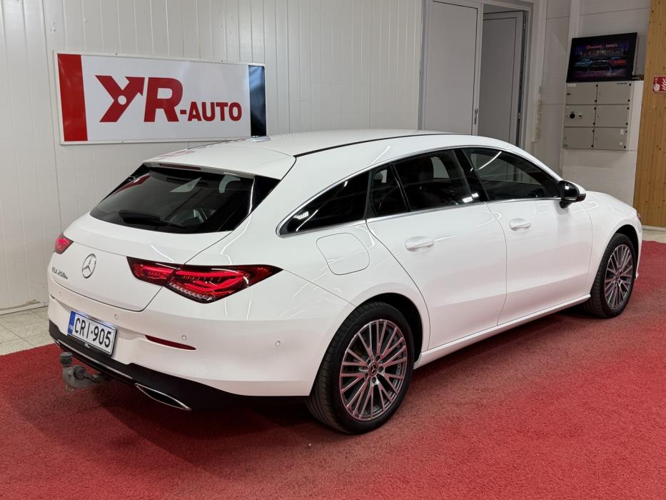 MERCEDES-BENZ CLA 2023