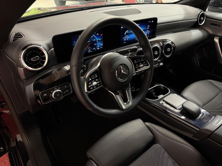 MERCEDES-BENZ CLA 2023