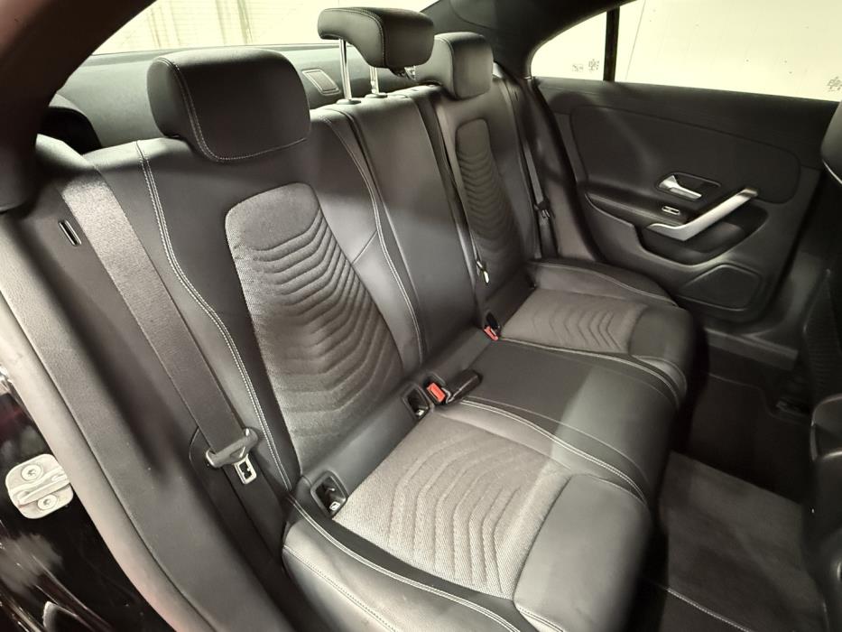 MERCEDES-BENZ CLA 2023