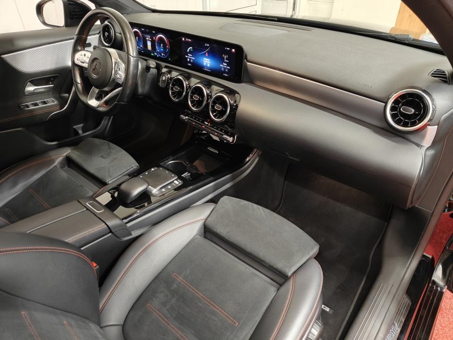 MERCEDES-BENZ A 2021