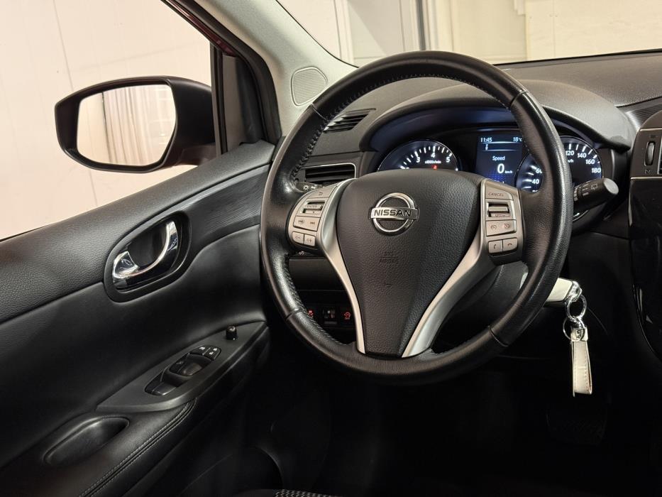 NISSAN Pulsar 2015