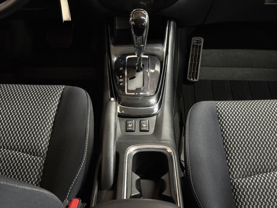 NISSAN Pulsar 2015