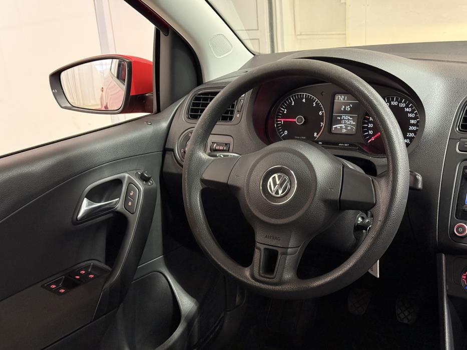 VOLKSWAGEN Polo 2009
