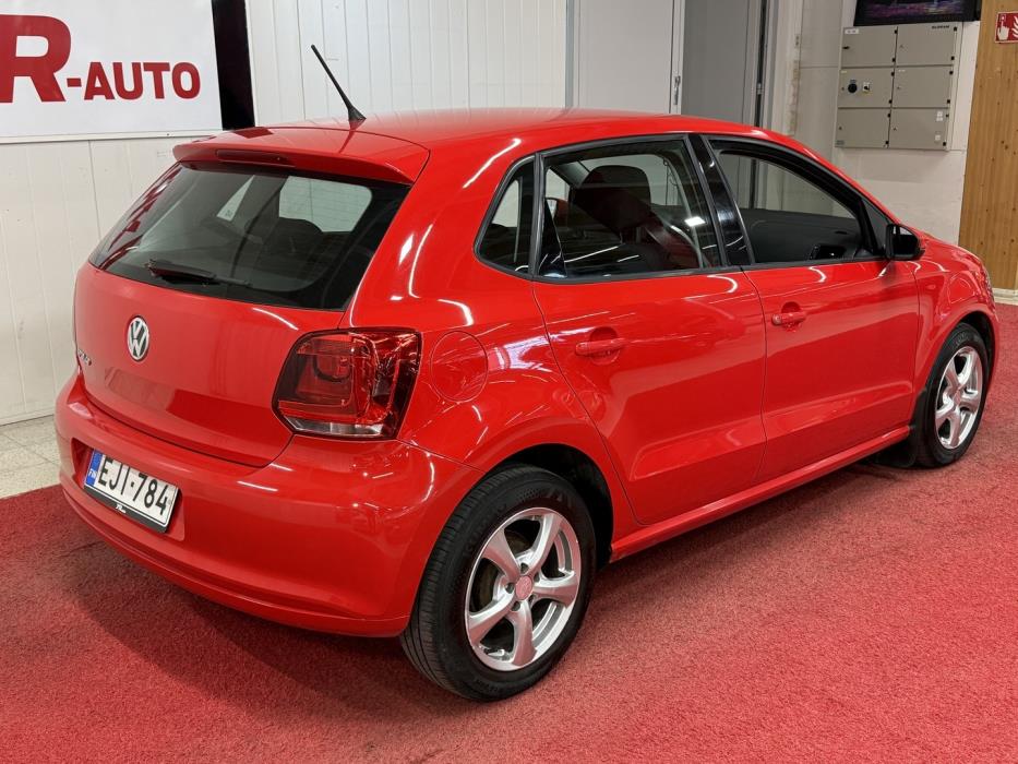 VOLKSWAGEN Polo 2009