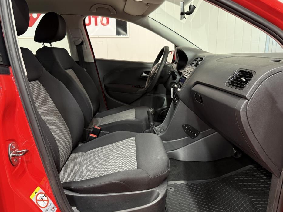 VOLKSWAGEN Polo 2009
