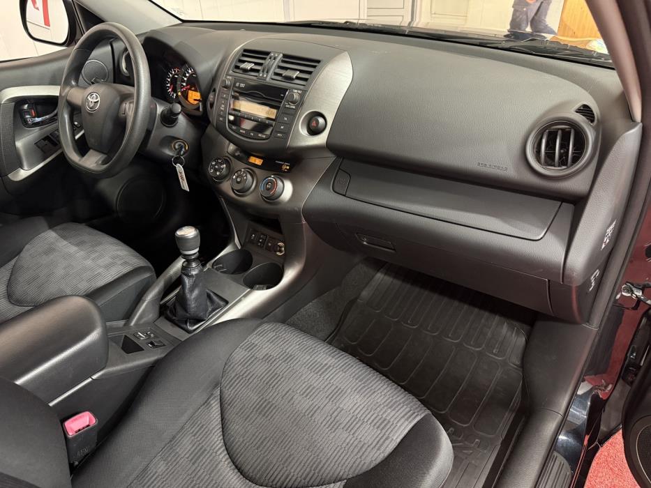 TOYOTA RAV4 2010