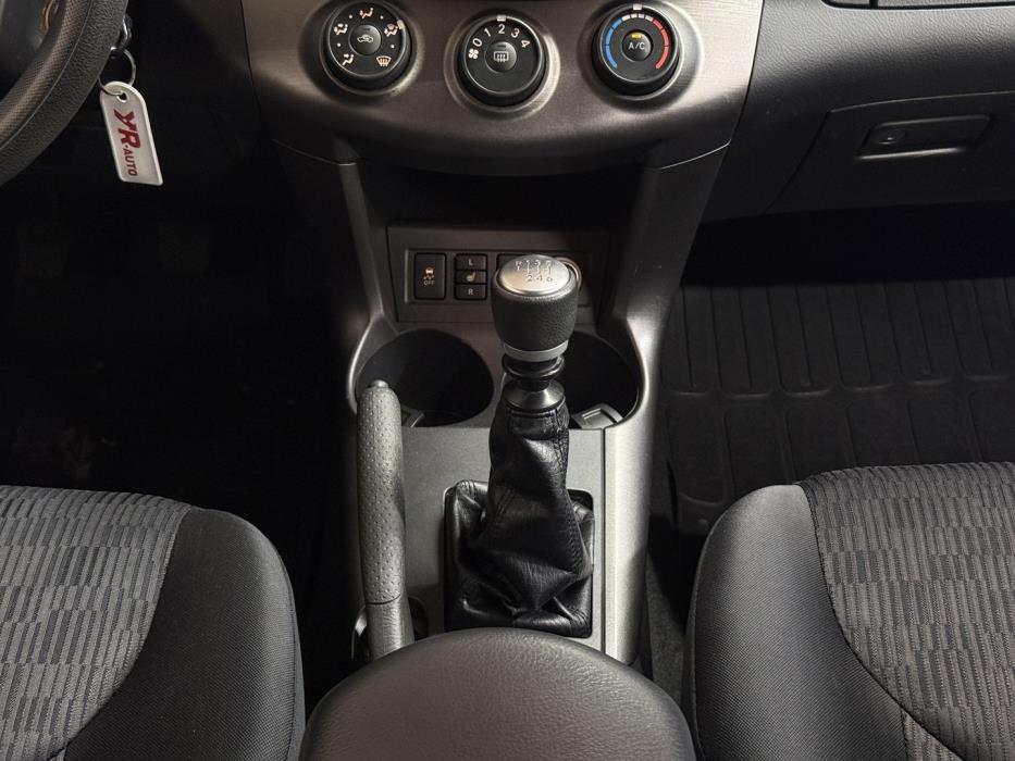 TOYOTA RAV4 2010
