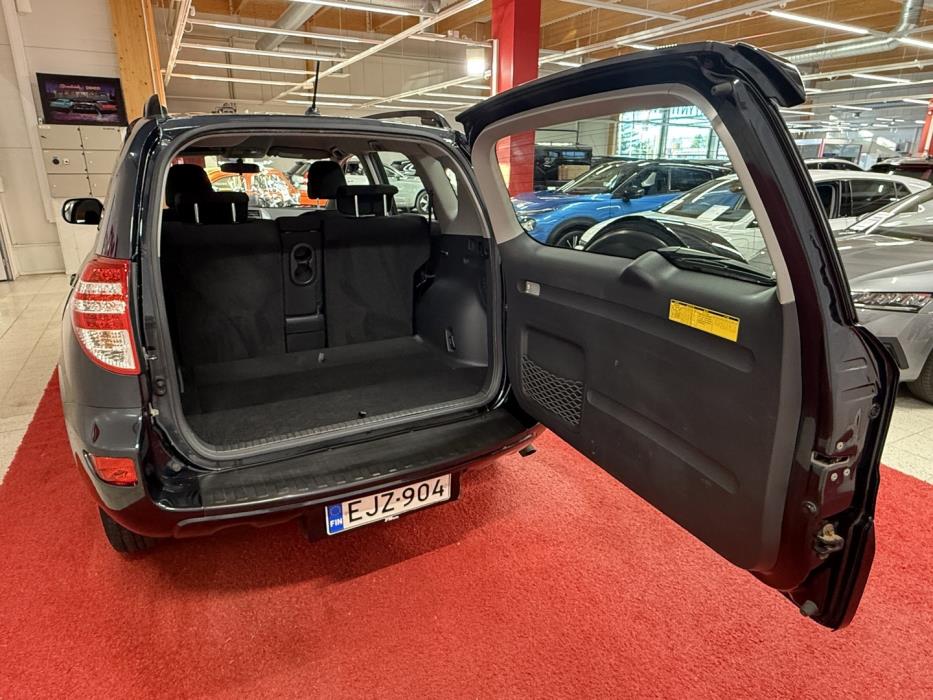 TOYOTA RAV4 2010