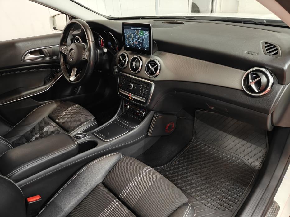 MERCEDES-BENZ GLA 2017