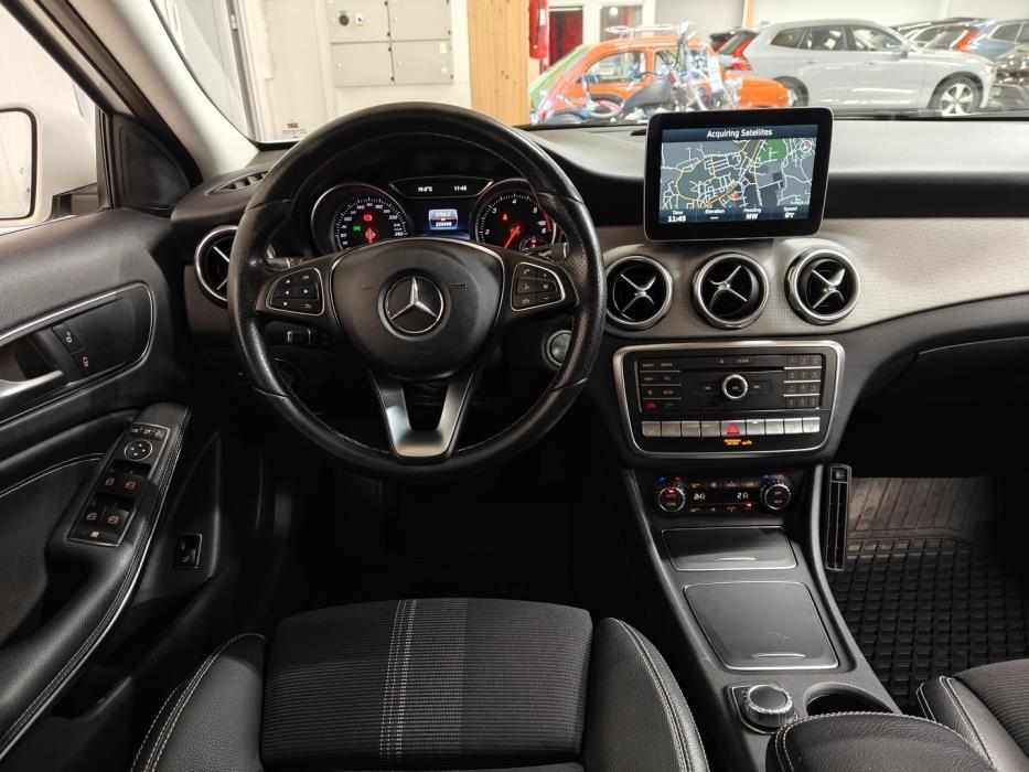 MERCEDES-BENZ GLA 2017