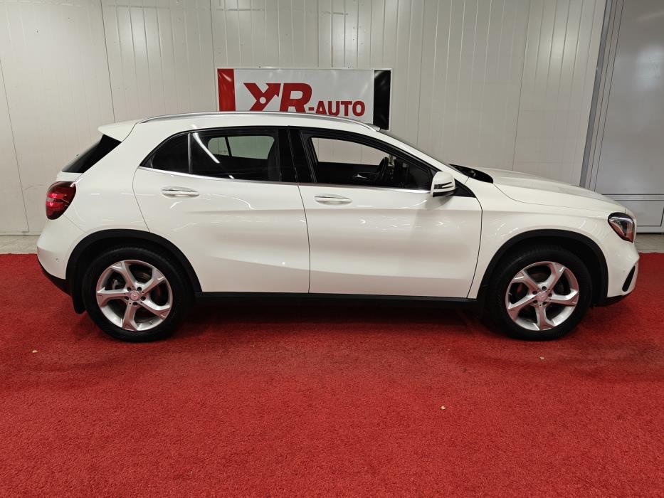 MERCEDES-BENZ GLA 2017