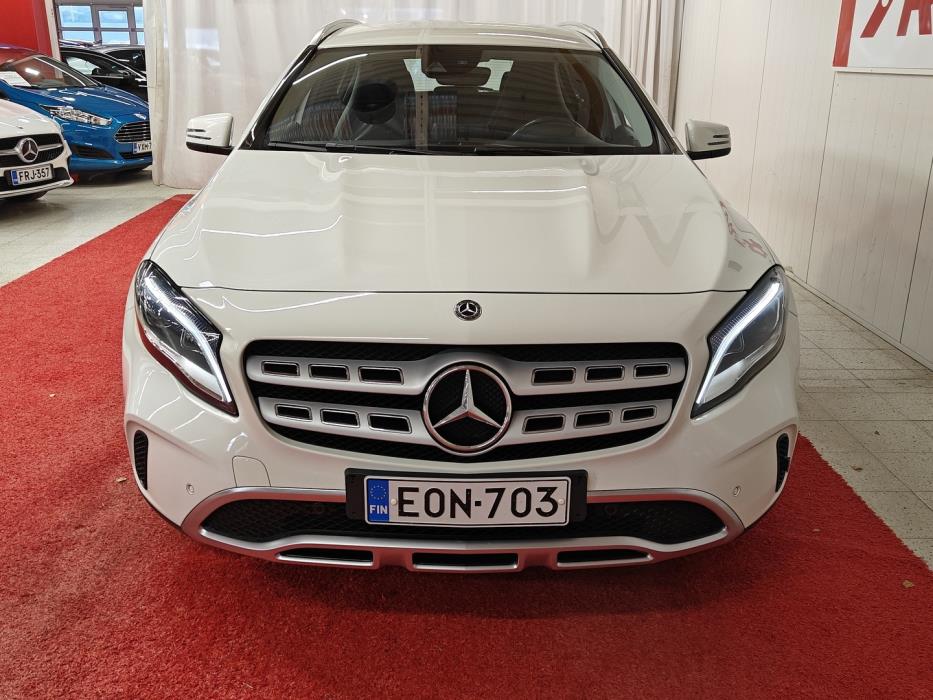 MERCEDES-BENZ GLA 2017