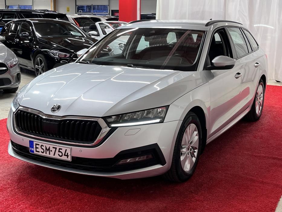SKODA OCTAVIA 2021