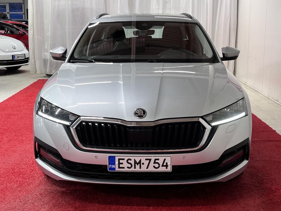 SKODA OCTAVIA 2021