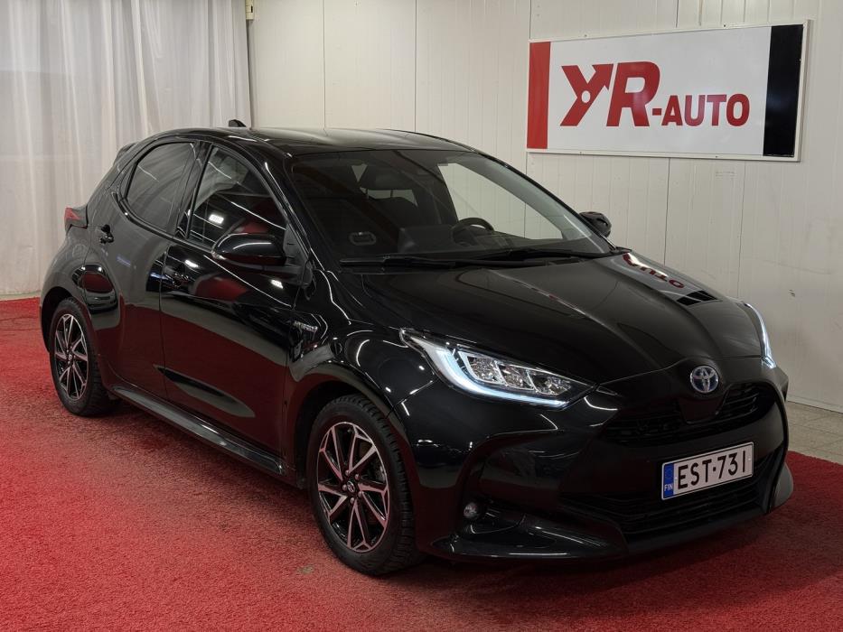 TOYOTA Yaris 2021