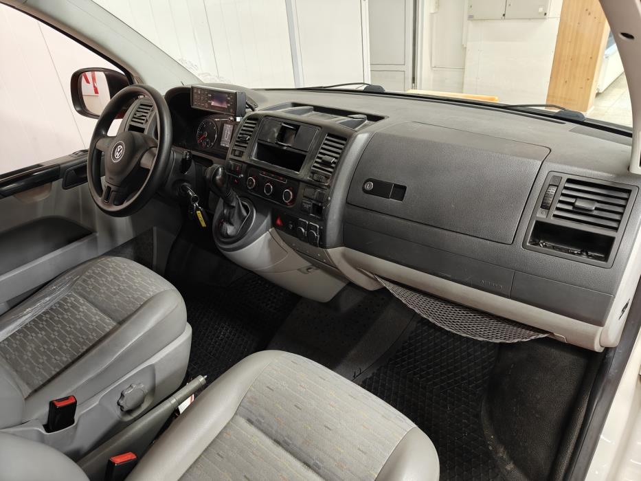 VOLKSWAGEN TRANSPORTER 2012