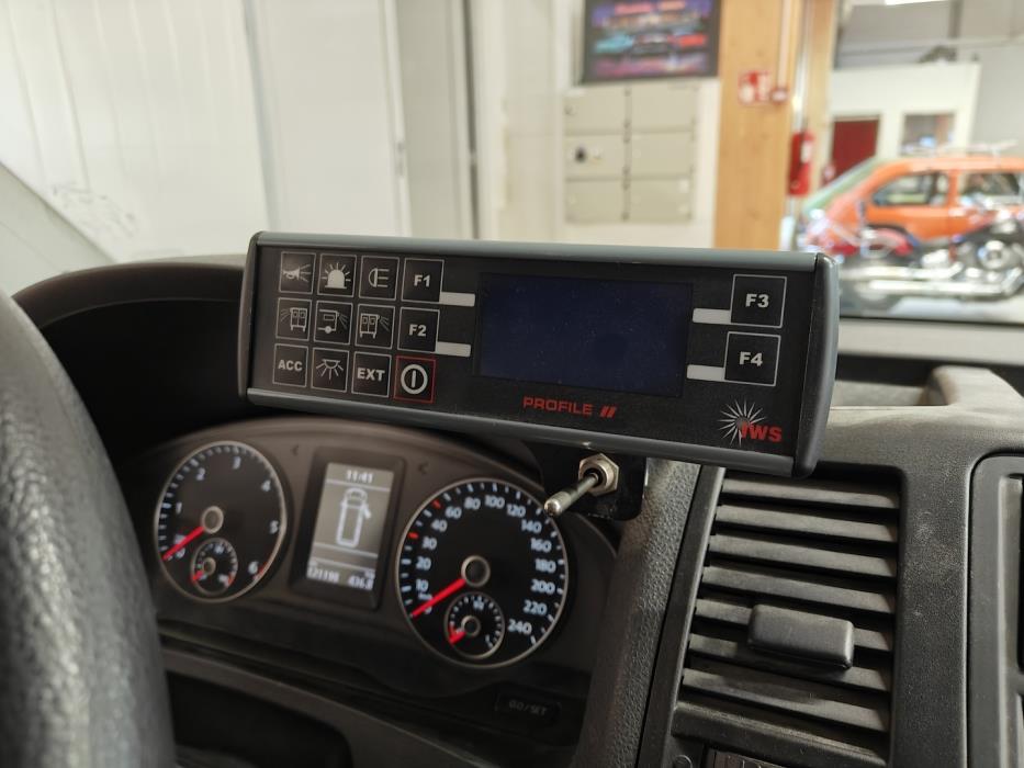 VOLKSWAGEN TRANSPORTER 2012